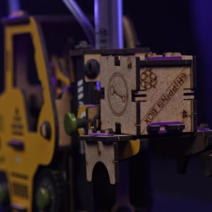 Smartivity Hydraulic Forklift Toy Car